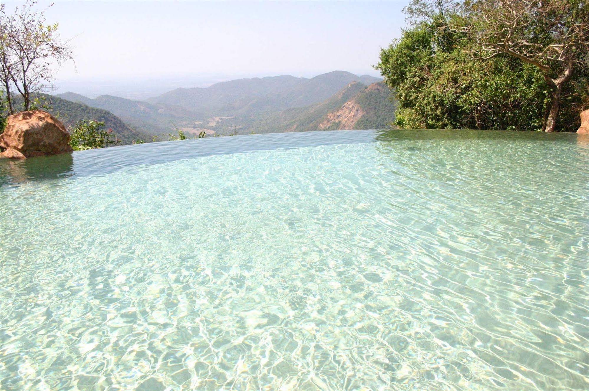 Wildernest Nature Resort Chorla Buitenkant foto